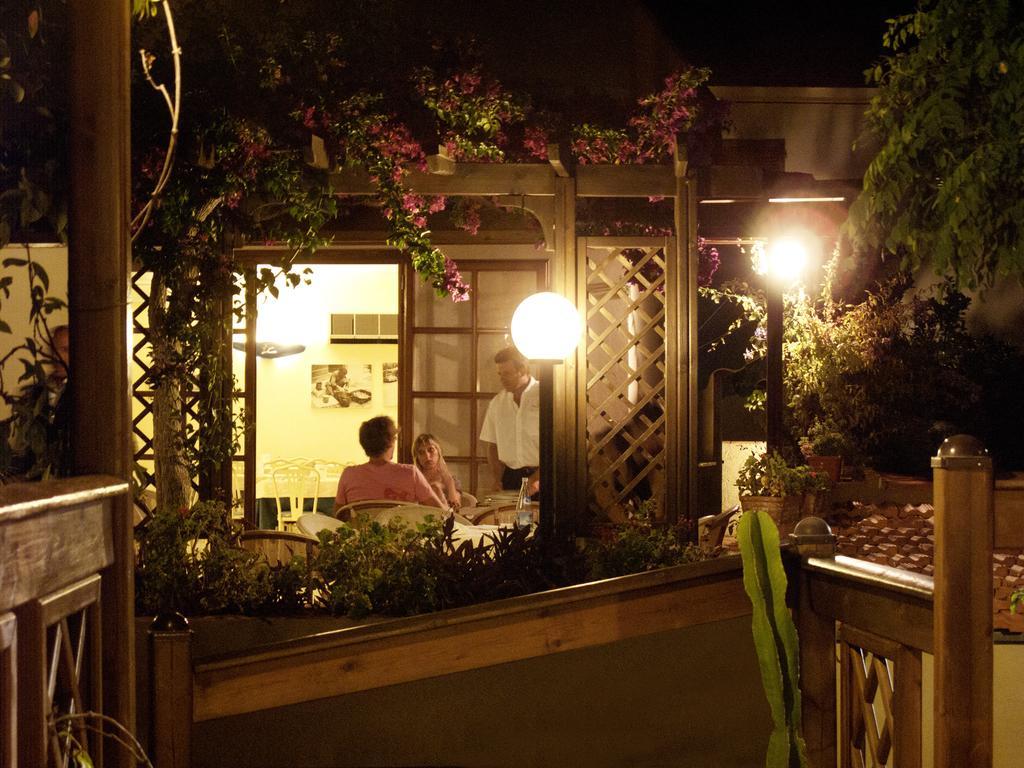 Hotel Corallo ポモンテ エクステリア 写真